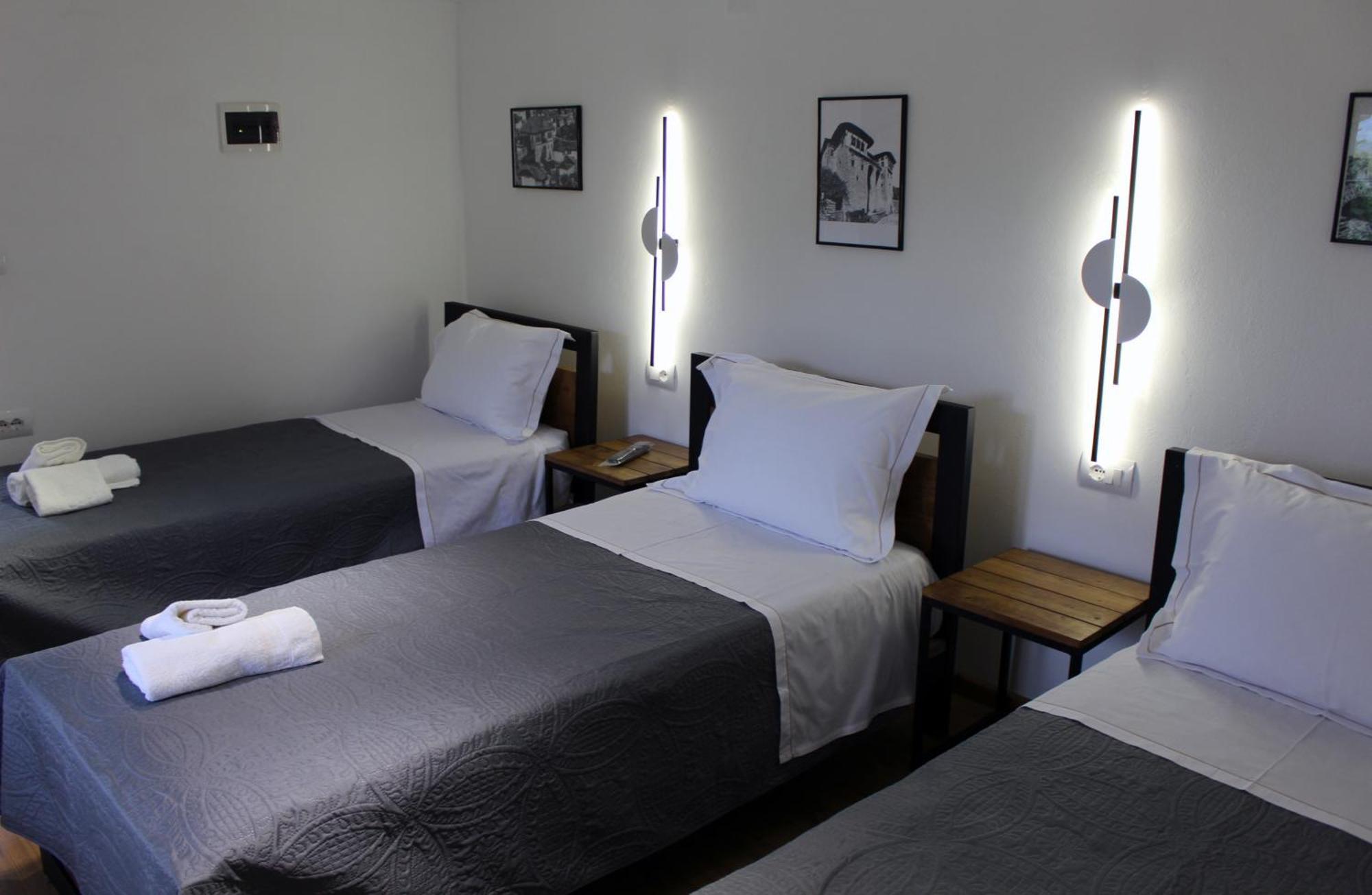 Gjirokastër Guest House Amades מראה חיצוני תמונה