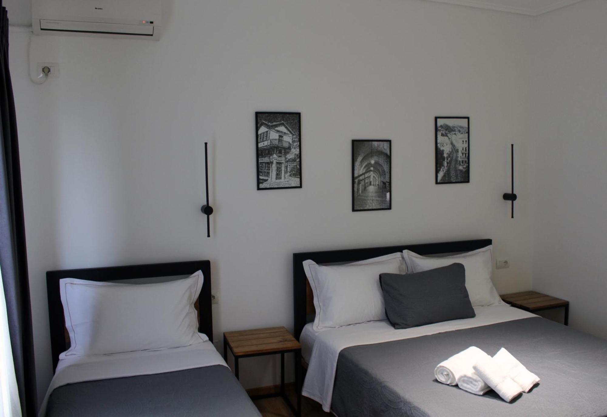 Gjirokastër Guest House Amades מראה חיצוני תמונה
