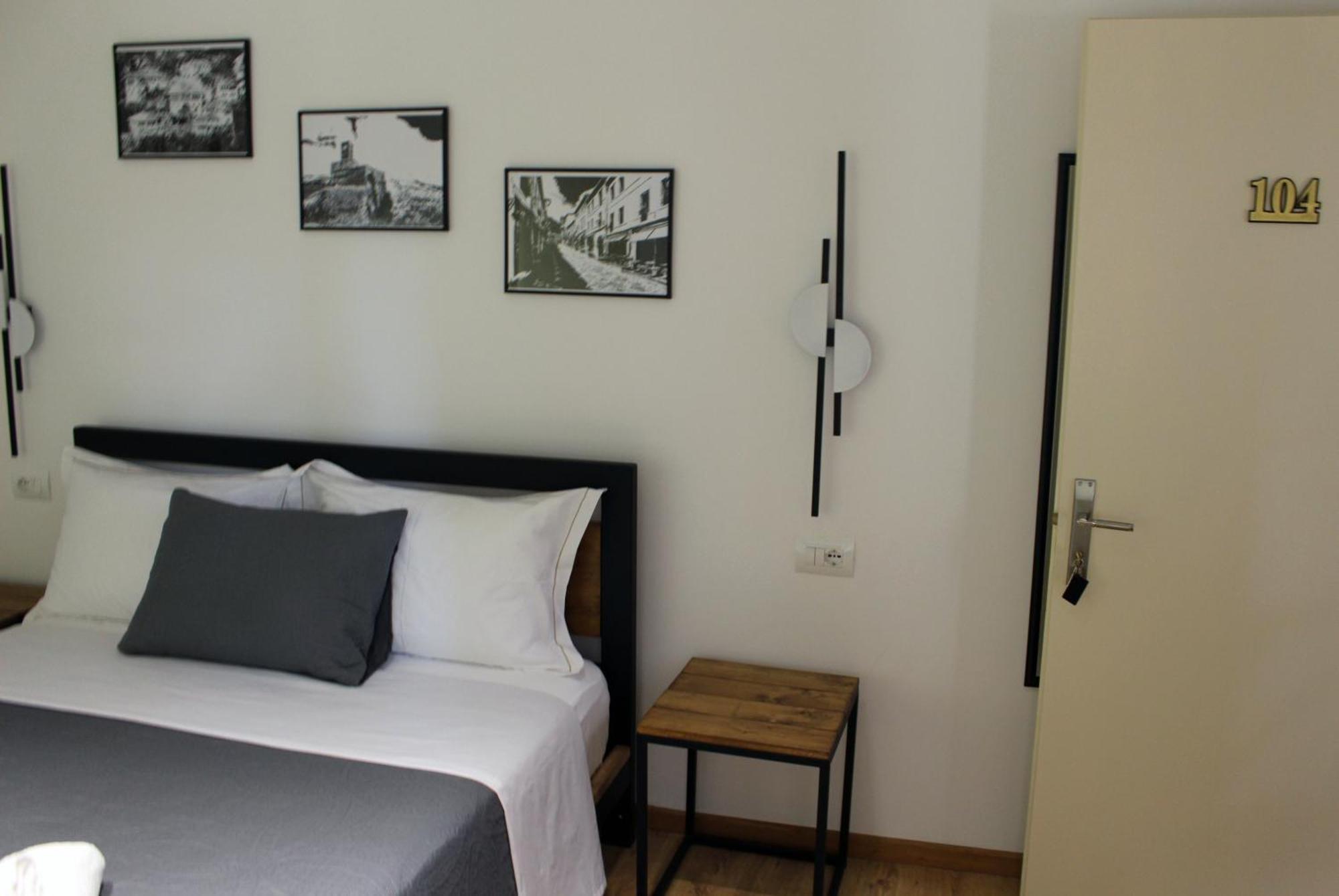 Gjirokastër Guest House Amades מראה חיצוני תמונה