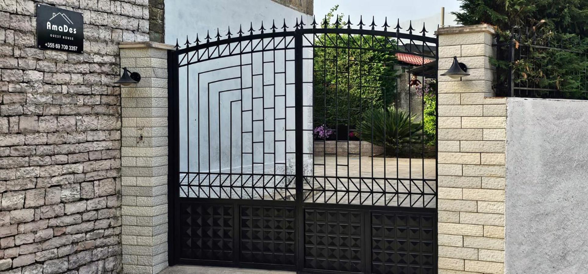 Gjirokastër Guest House Amades מראה חיצוני תמונה