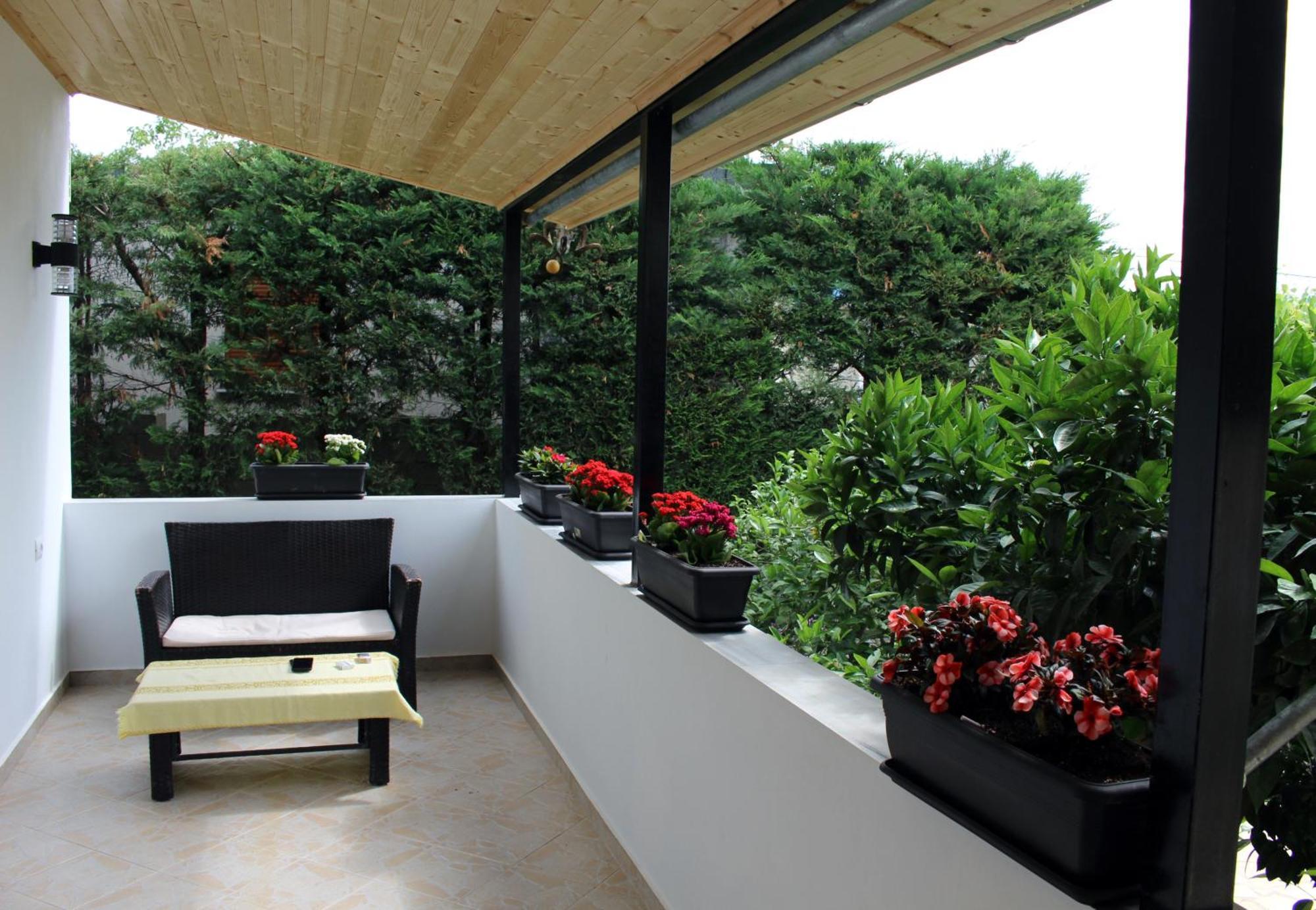 Gjirokastër Guest House Amades מראה חיצוני תמונה